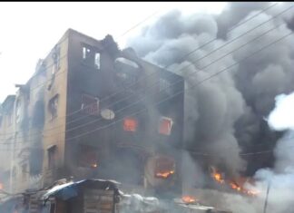 Fire guts buildings at Dosunmu Market in Lagos.